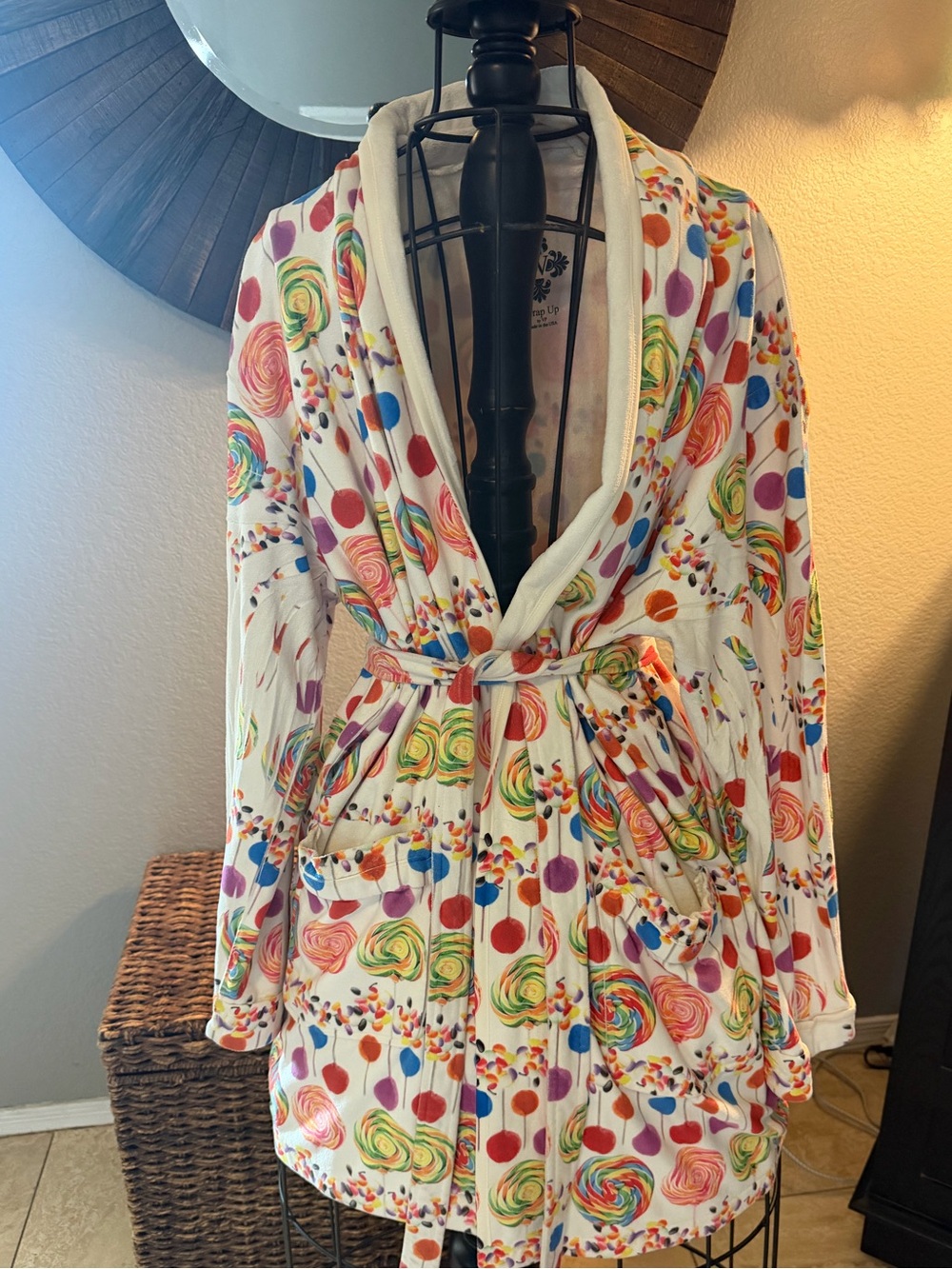 Wrap Up By VP Short Robe Candy Land Print Soft Microfiber Medium Lounge Belted